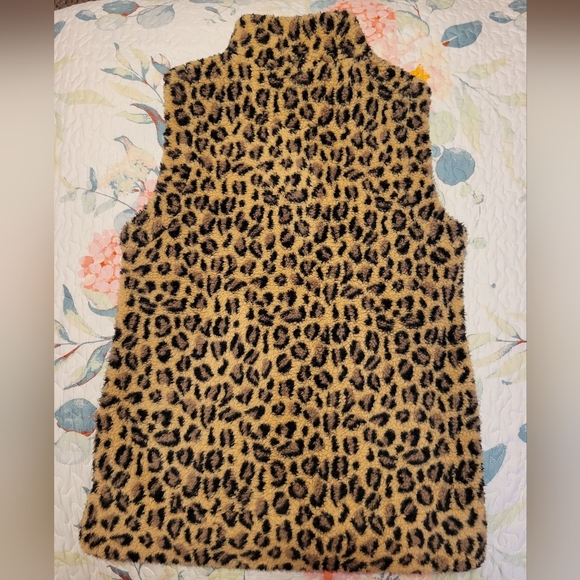Calvin Klein Sherpa Vest - Picture 5 of 6